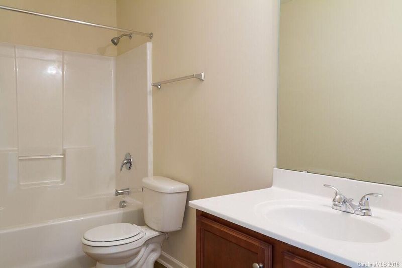 4327 Hubbard Rd #121, Charlotte, NC 28269