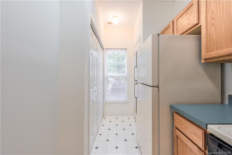 8877 Cinnabay Dr #8877, Charlotte, NC 28216