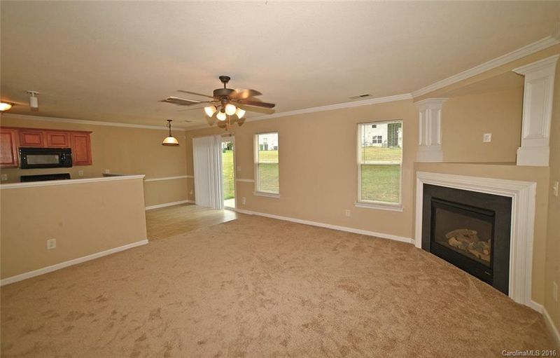 6344 Cora St, Charlotte, NC 28216
