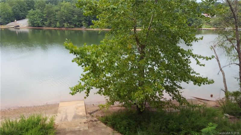 122 Rockhaven Dr, Statesville, NC 28625