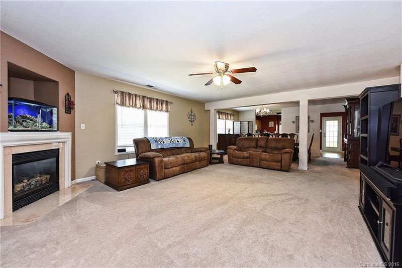 10422 Planters View Dr #115, Charlotte, NC 28278
