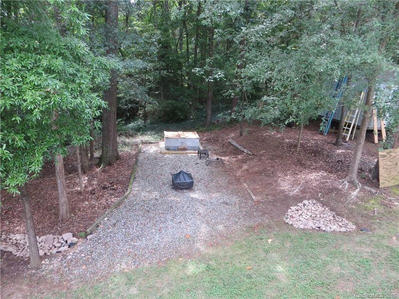 303 Lower Pond Rd, Kannapolis, NC 28083