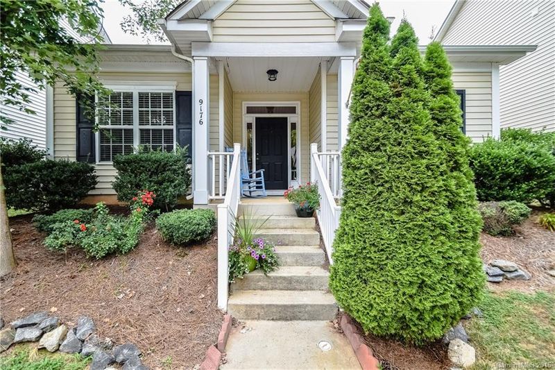 9176 Glenashley Dr, Cornelius, NC 28031