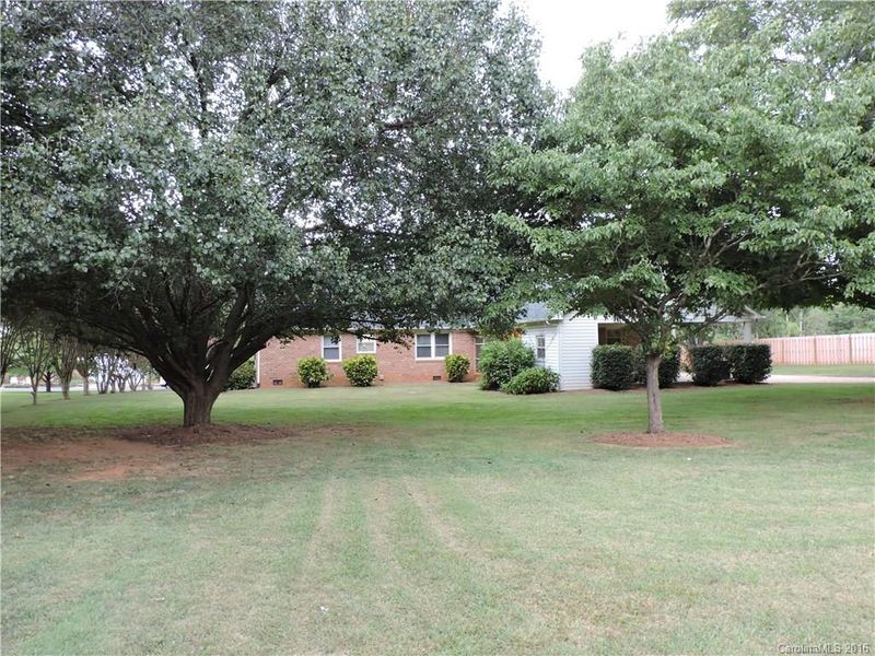 2610 Weathersford Rd, Mint Hill, NC 28227