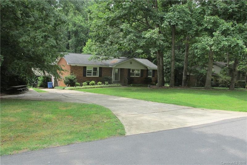 8200 Willhill Rd #18, Mint Hill, NC 28227