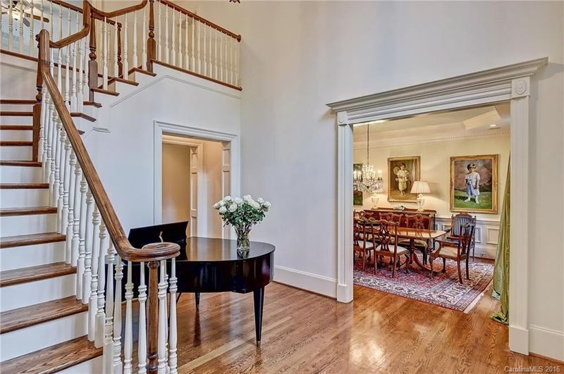 2718 Beverwyck Rd, Charlotte, NC 28211
