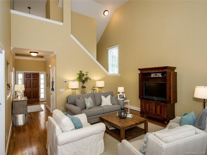 8034 Hawk Crest Ct, Charlotte, NC 28270