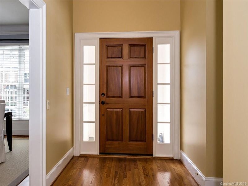 8034 Hawk Crest Ct, Charlotte, NC 28270
