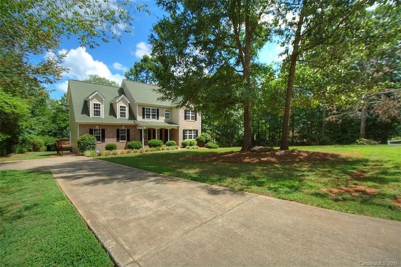 2101 Timber Ridge Rd, Monroe, NC 28112