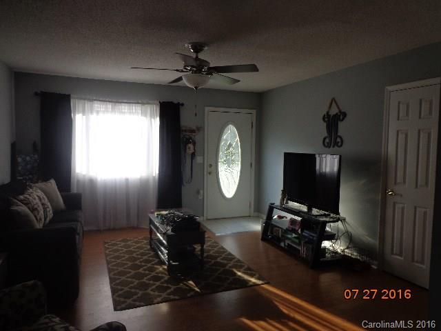 4458 Sulphur Springs Rd #2, Hickory, NC 28601