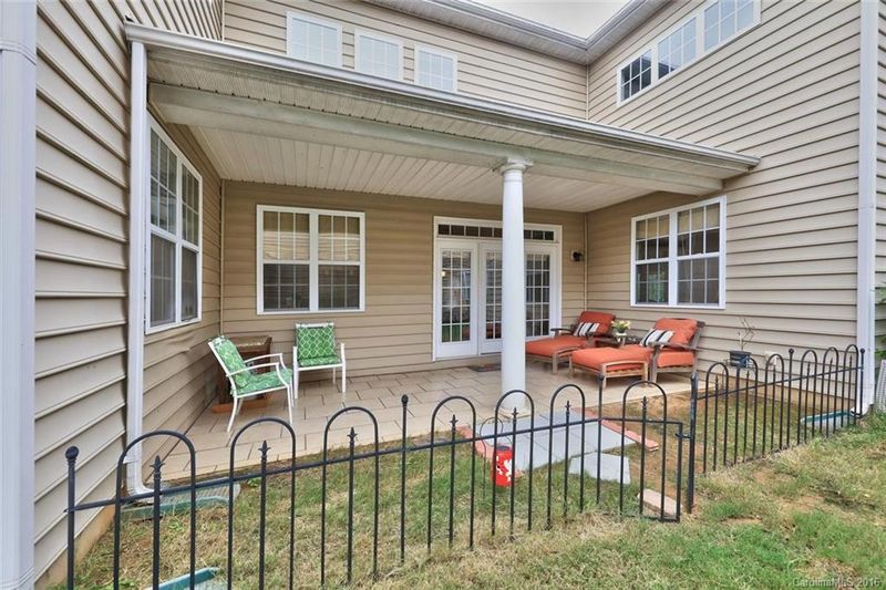 6103 Cactus Valley Rd, Charlotte, NC 28277
