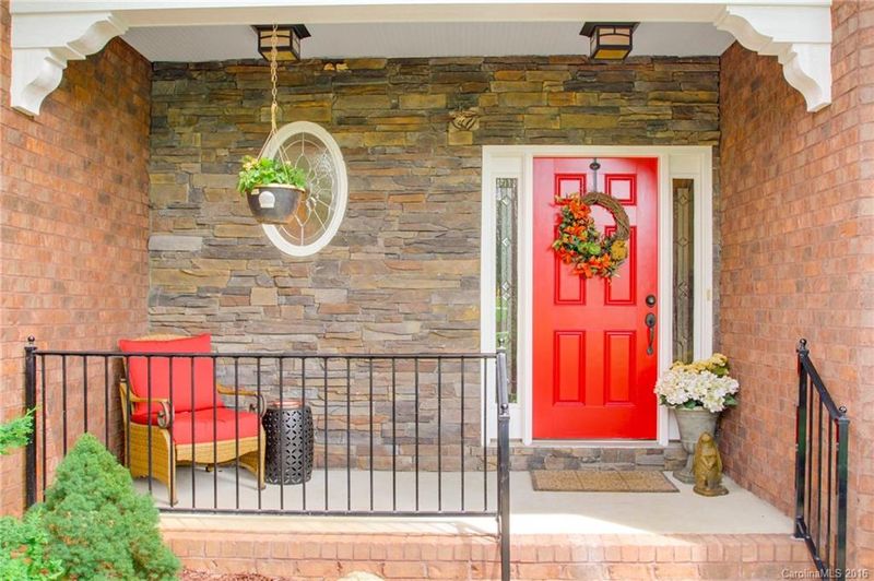 312 Arrow Point Ln, Davidson, NC 28036