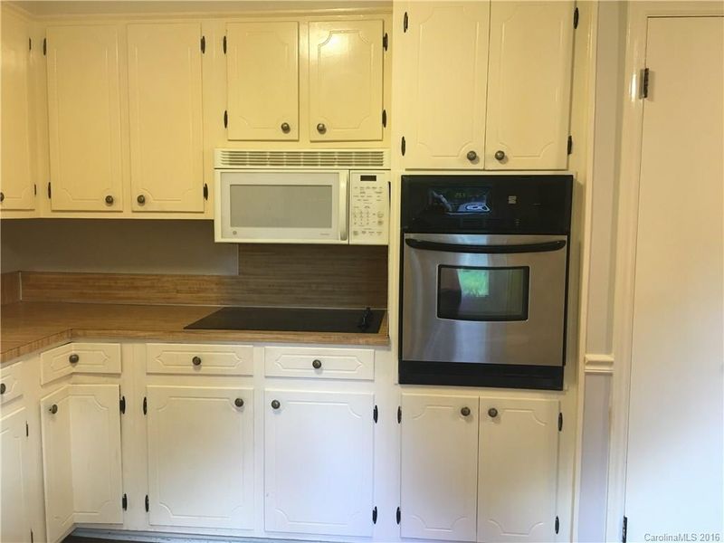 543 Efird St, Gastonia, NC 28054
