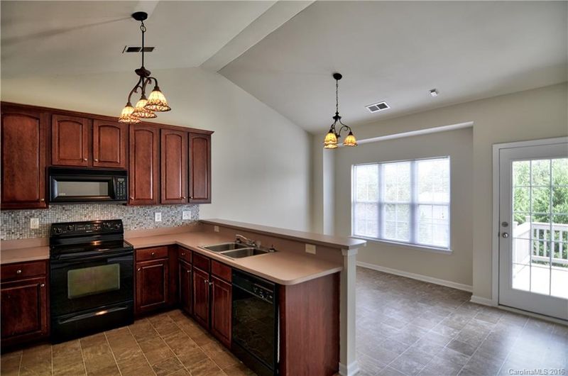 145 Riverfront Pw, Mount Holly, NC 28120