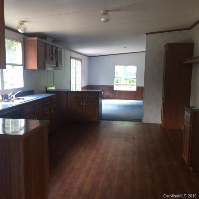 140 Rainwood Dr, Troutman, NC 28166