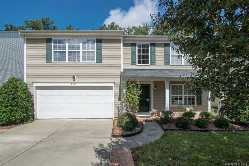 3922 Cameron Creek Dr, Matthews, NC 28105