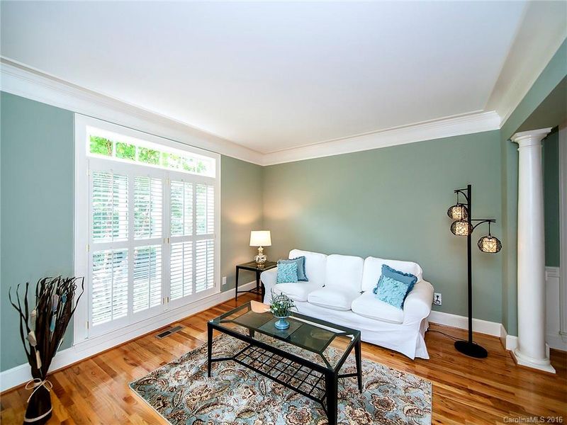 11233 Creek Pointe Dr, Matthews, NC 28105