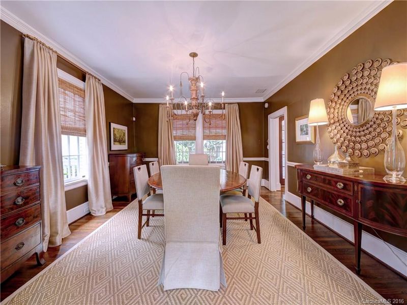 1911 Beverly Dr, Charlotte, NC 28207