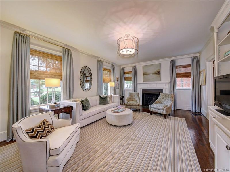 1911 Beverly Dr, Charlotte, NC 28207