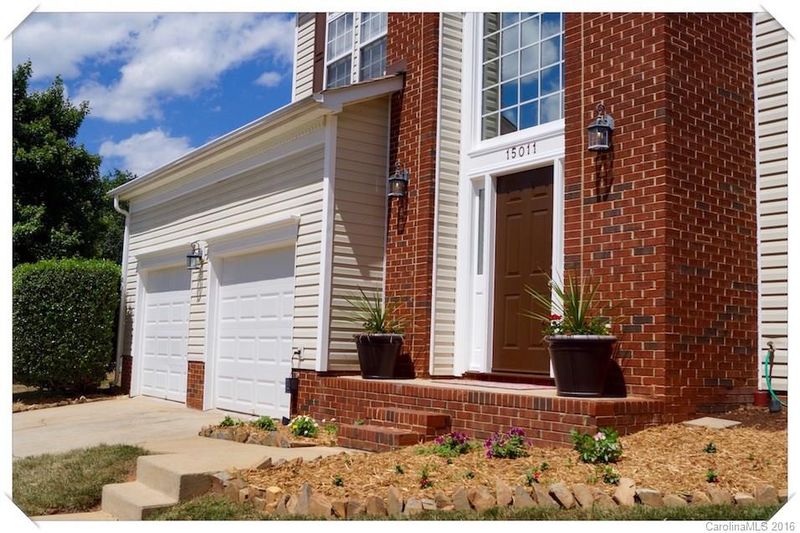 15011 Ashlight Dr, Charlotte, NC 28278