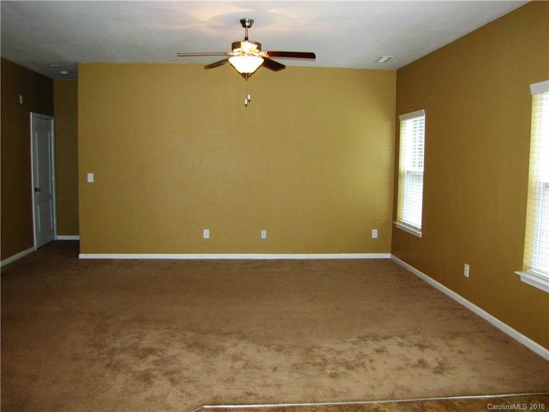 1174 SW Thanet St, Concord, NC 28025