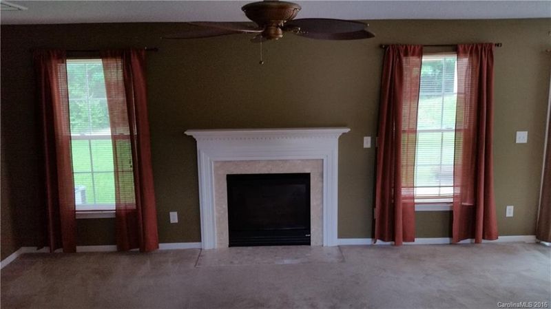 2730 Bridgeville Ln, Charlotte, NC 28262