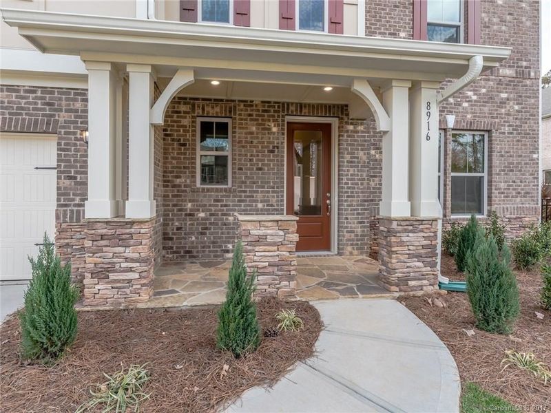 8916 Kingston Forest Dr #2, Charlotte, NC 28277