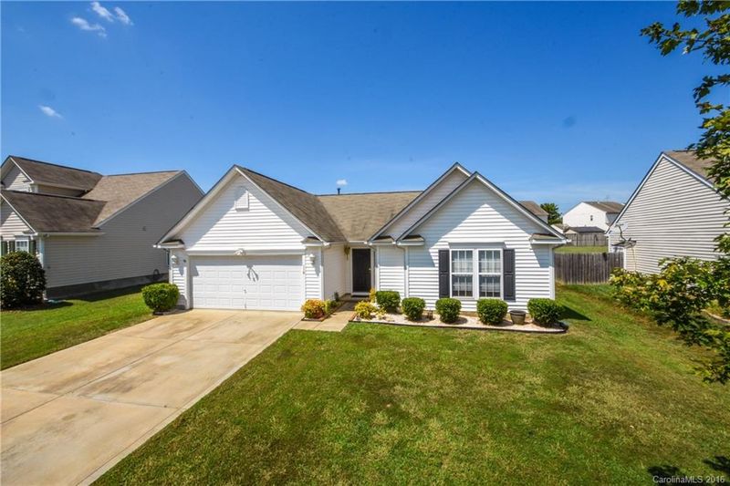 116 Barrington Dr, Mount Holly, NC 28120