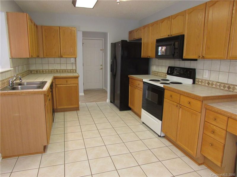 4956 Bentridge Dr, Concord, NC 28027