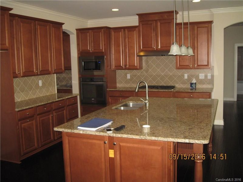 141 Leaning Tower Dr, Mooresville, NC 28117