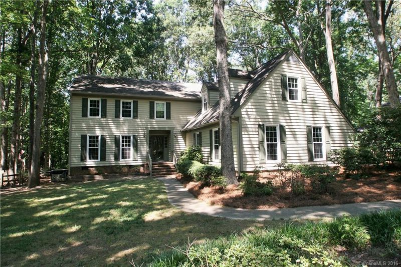 10504 Rocking Chair Rd, Matthews, NC 28105