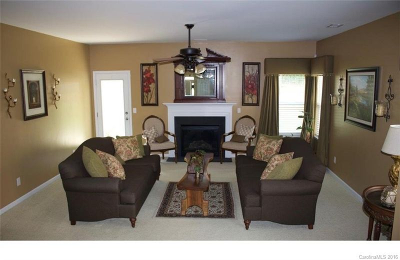 3000 Canopy Dr, Indian Trail, NC 28079
