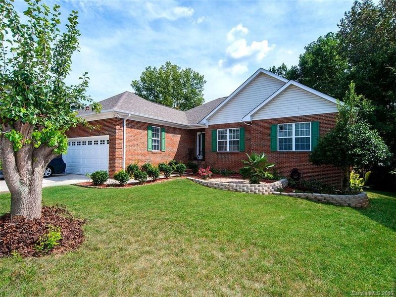3702 Trappers Run Dr, Matthews, NC 28105