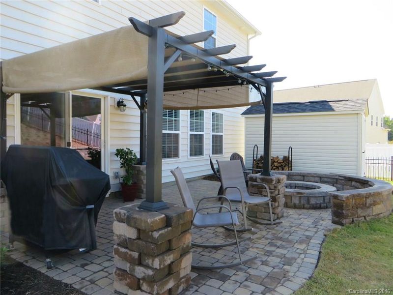 2029 Topaz Pz, Davidson, NC 28036