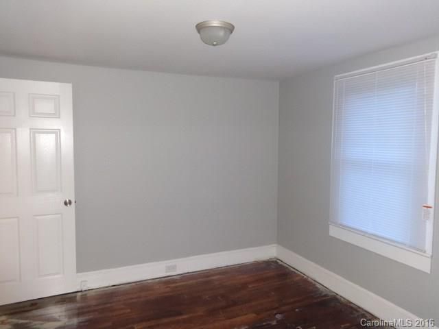 90 Chestnut Dr, Concord, NC 28025