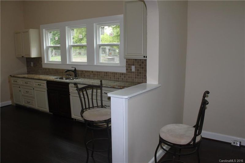 1101 N Walnut St, Kannapolis, NC 28081