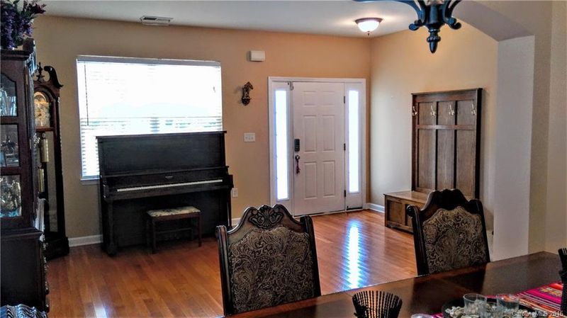 6624 Thistle Down Dr, Harrisburg, NC 28075