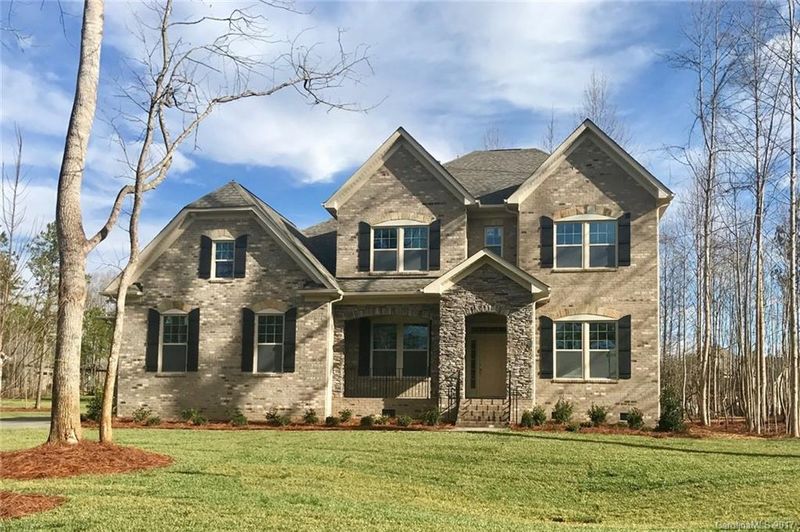 2012 Donovan Dr, Matthews, NC 28104