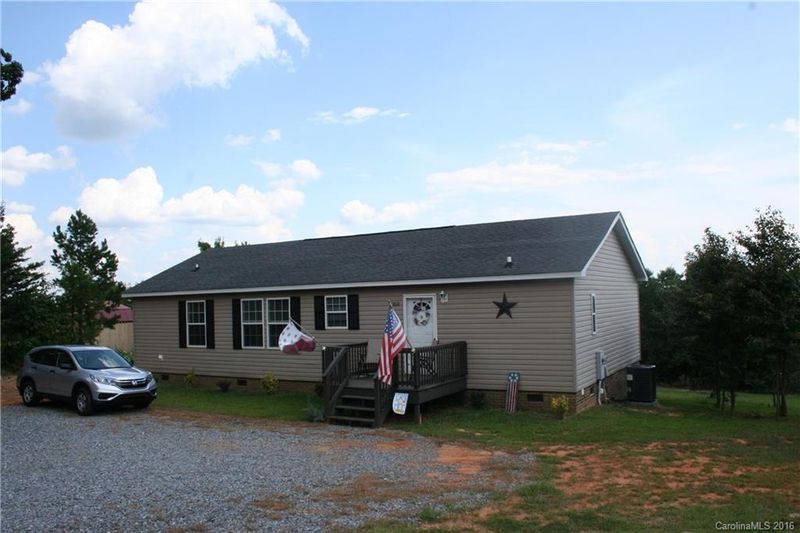 353 Pinnacle Rd, Kings Mountain, NC 28086