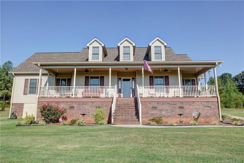 140 Red Yam Farm Rd, Dallas, NC 28034