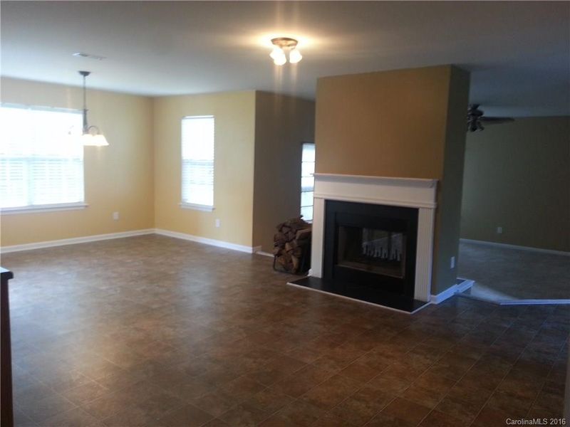 4932 Eagle Creek Dr, Charlotte, NC 28269