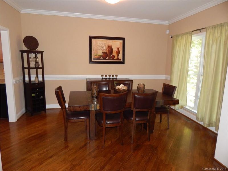 8301 Potter Rd #15, Matthews, NC 28104