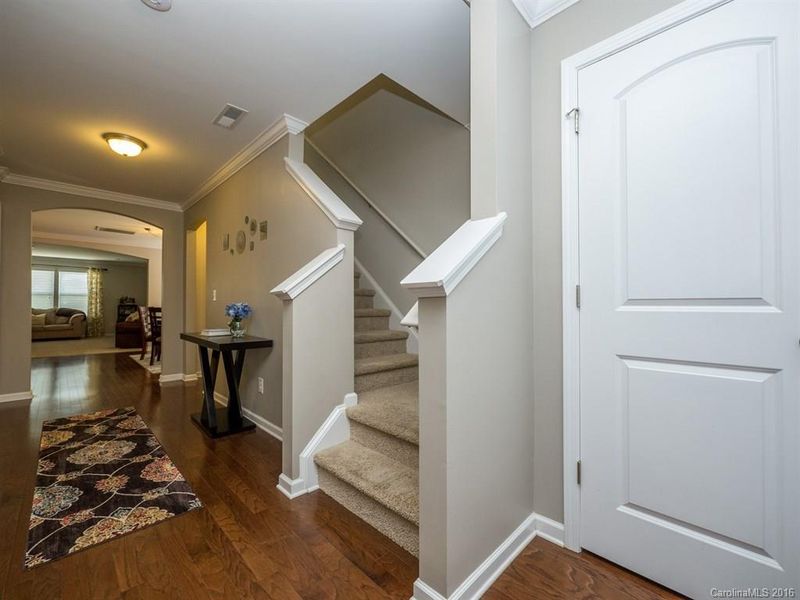 343 Cornielle Ln, Charlotte, NC 28216