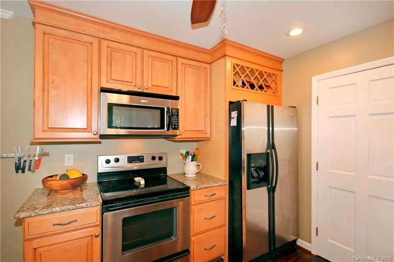 19607 Grasmere Pl, Cornelius, NC 28031