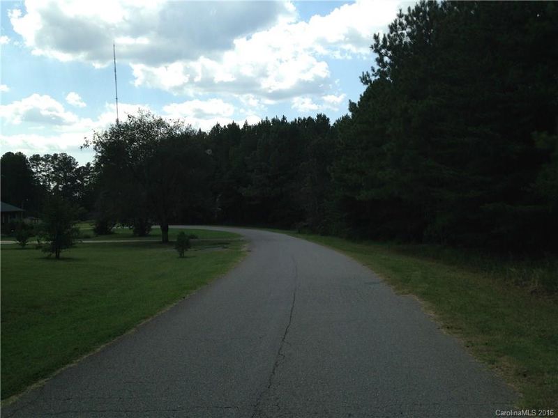 163 Jennings Rd, Dallas, NC 28034
