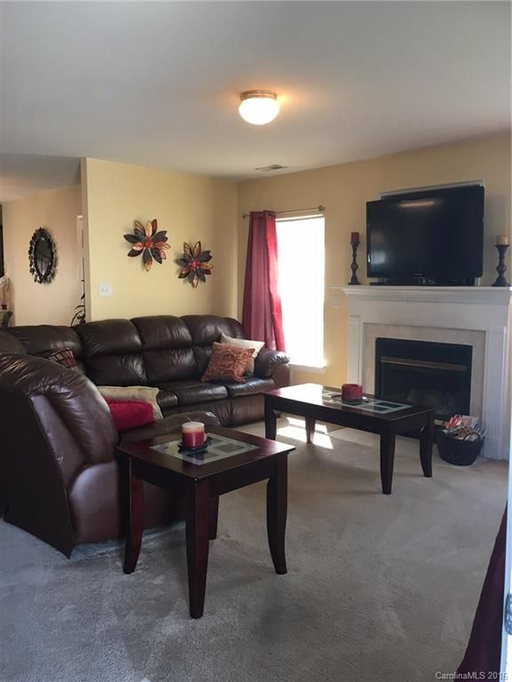 2640 Cochrane Dr, Charlotte, NC 28269