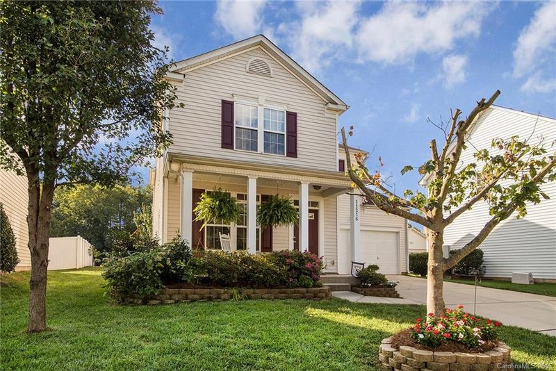 11216 Heritage Green Dr, Cornelius, NC 28031
