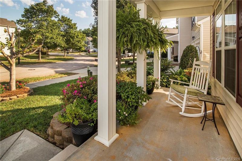 11216 Heritage Green Dr, Cornelius, NC 28031