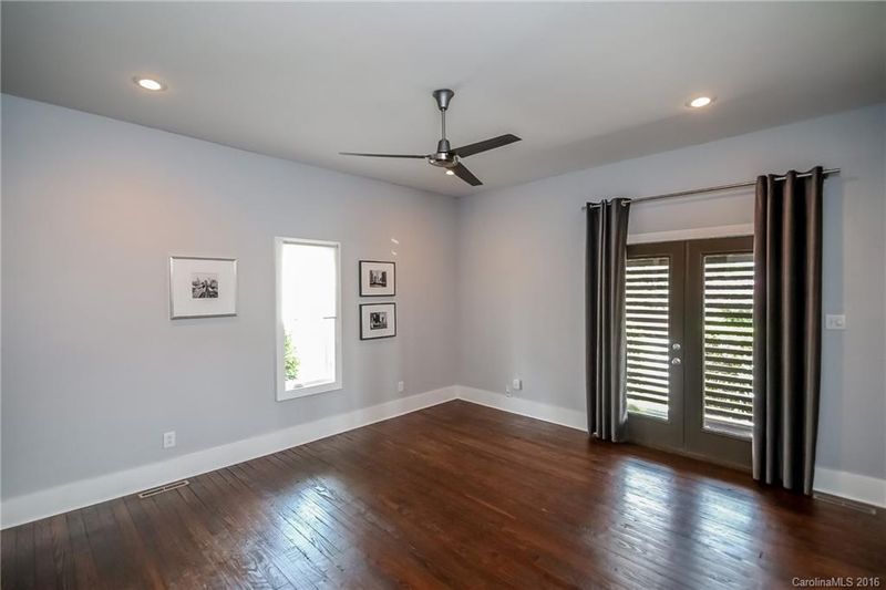 2911 Yadkin Ave, Charlotte, NC 28205