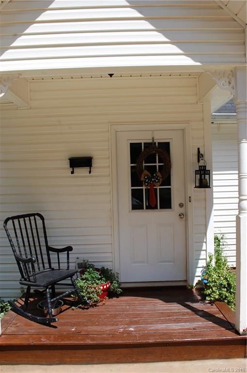 372 Link Dr, Iron Station, NC 28080